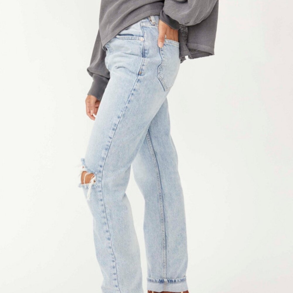 The Lasso Jeans - Picture 3 of 4